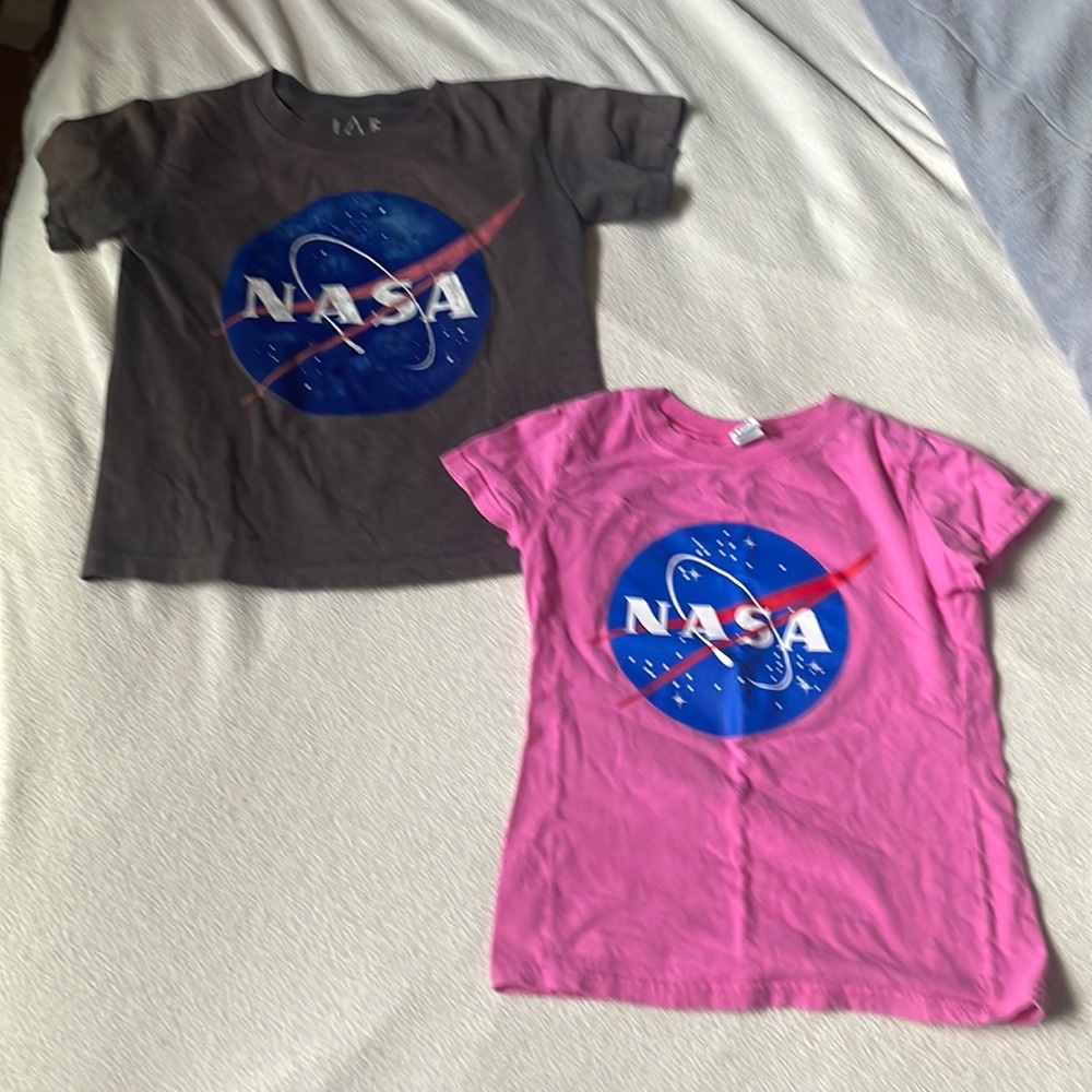 Nasa t-shirts ! Ready for the next family.